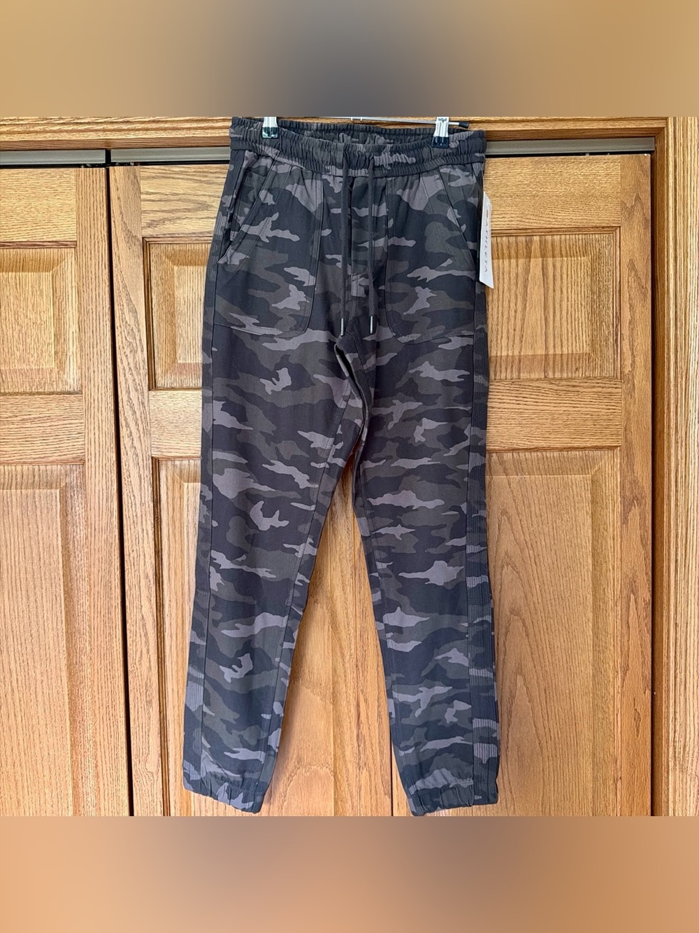 Women’s Athleta Camo Jogger Pants - Black/Gray